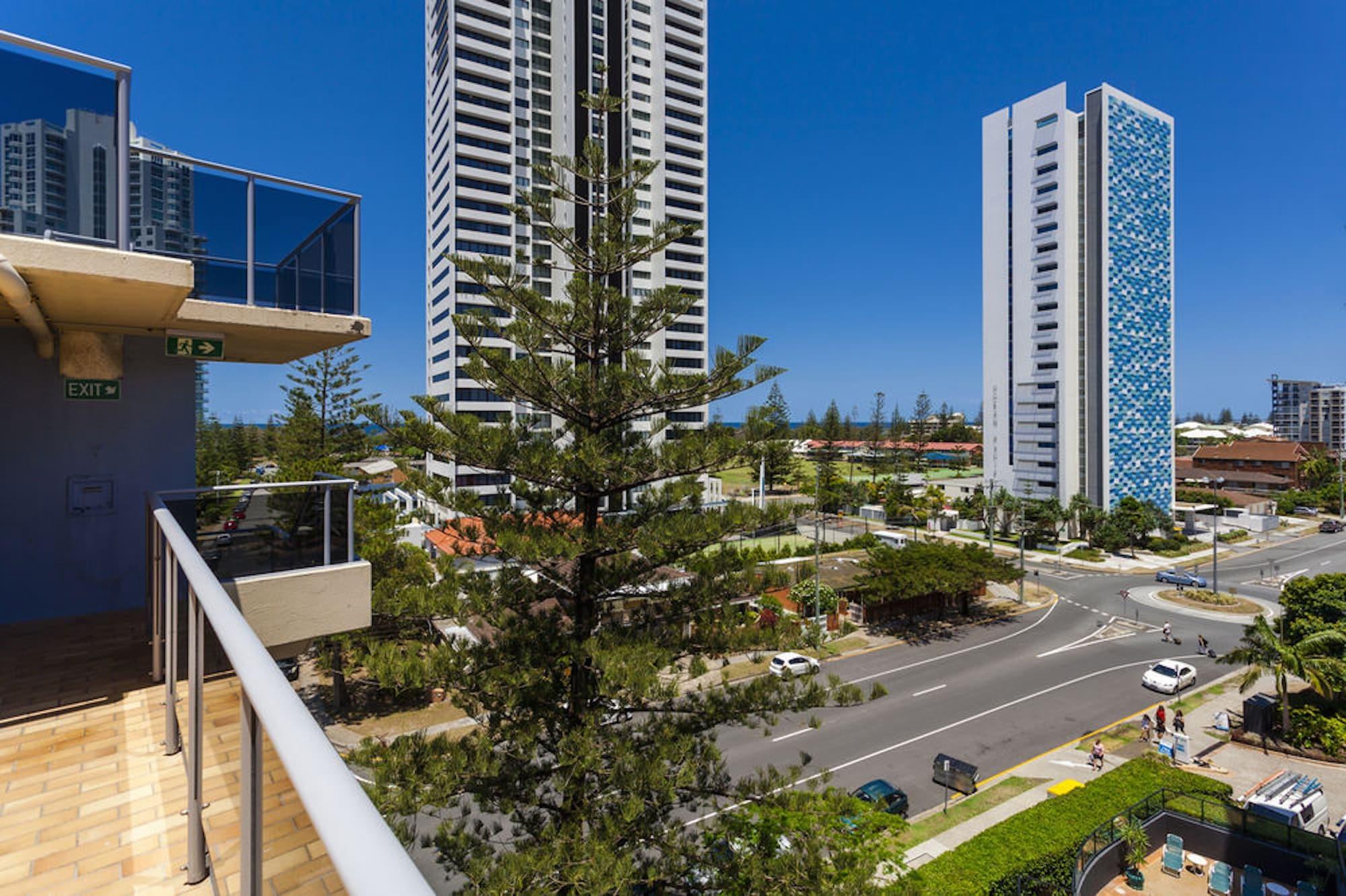 Broadbeach Travel Inn Apartments Guldkusten Exteriör bild