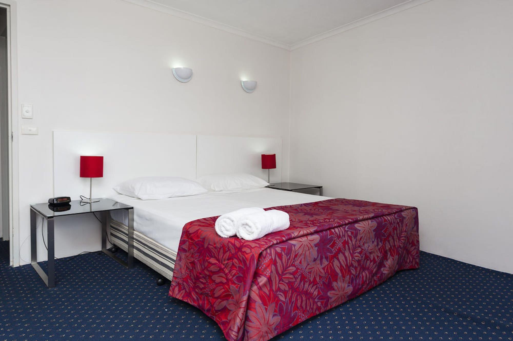 Broadbeach Travel Inn Apartments Guldkusten Exteriör bild
