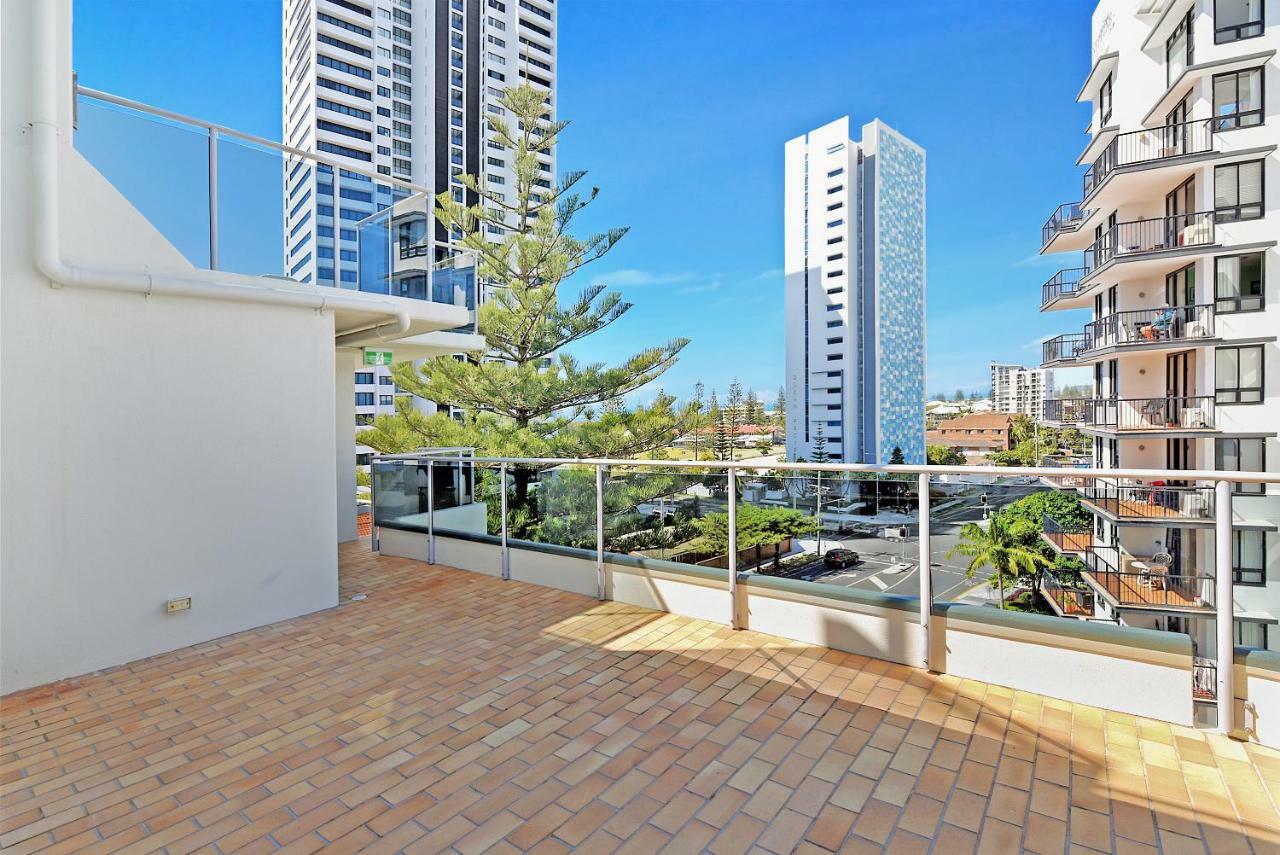 Broadbeach Travel Inn Apartments Guldkusten Exteriör bild